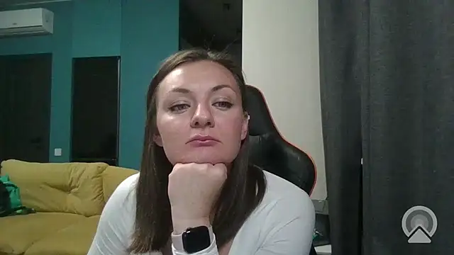 Zorelyva Adlı Modelin Canlı XXX Sohbeti