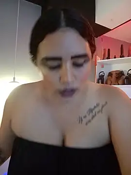 دردشة MariaGaitan الجنسية المباشرة