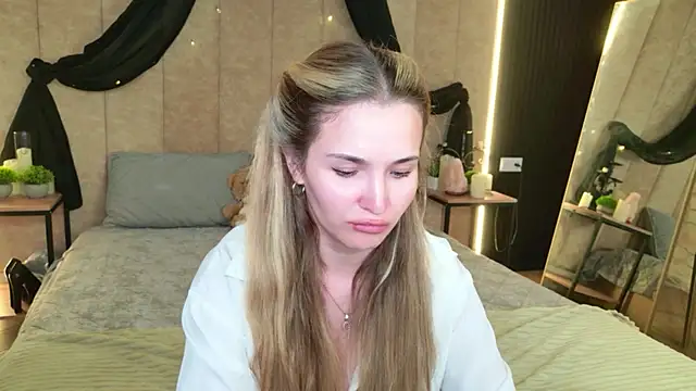Chat +18 de Lina_Sinerz ao vivo