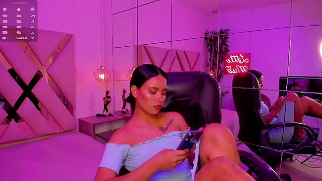 Chat +18 de Ivonne_Latina ao vivo