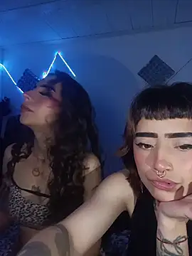 AlexxaAndRileyy: απευθείας συνομιλία ΧΧΧ