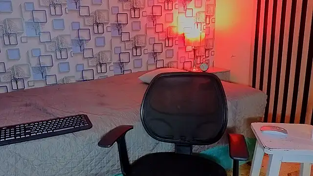 LoganSteel_ élő XXX-chatje