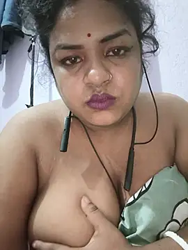 Deborbhavi222's Live XXX Chat