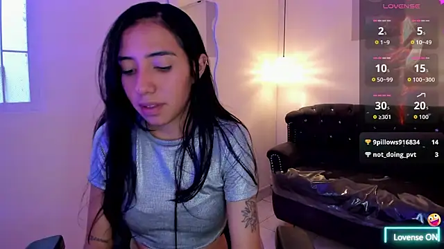 Chatroom XXX en direct de Nicole_jade