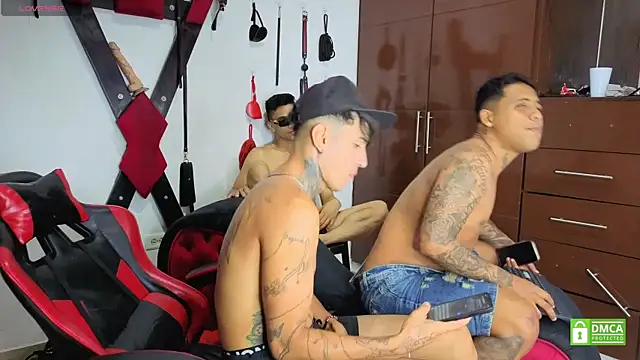 EliteBoysLiven Live XXX chat