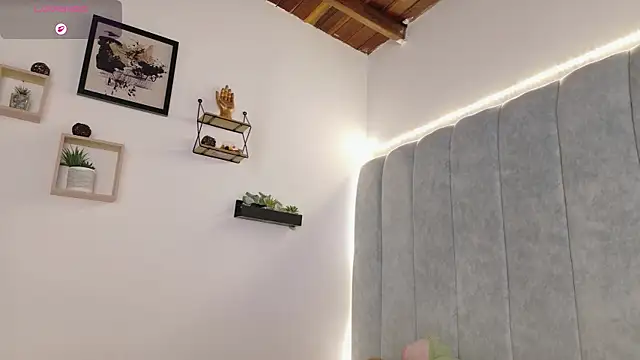 XXX chat uživo modela _manumontoya