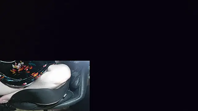 Sinstresshemlock's Live XXX Chat