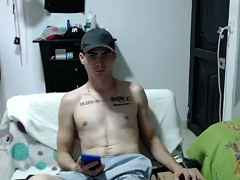 Zac_Efront Adlı Modelin Canlı XXX Sohbeti