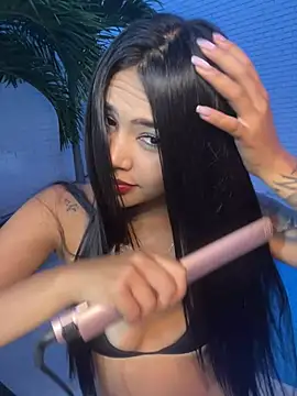 AntonellaRossi's Live XXX Chat