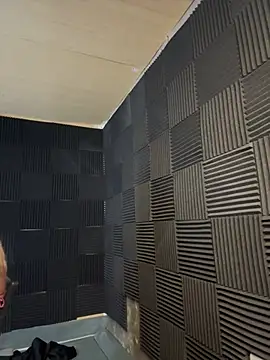 Bomb_Maddy – Naživo XXX chat