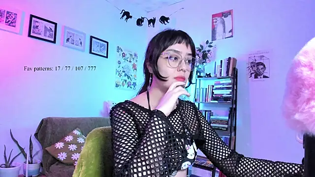 _Insomnia__ Live XXX Chat