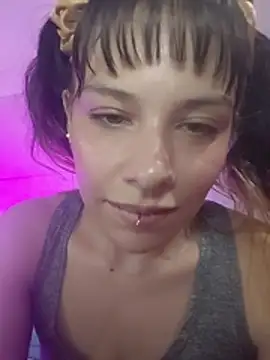 Hairy_ptt XXX чат на живо