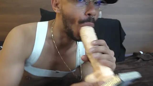 Živý XXX chat thomas_montiel