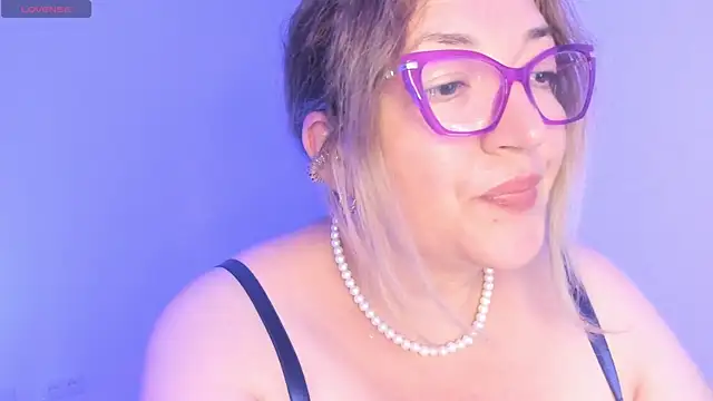 Naty_Mature_'s Live XXX Chat