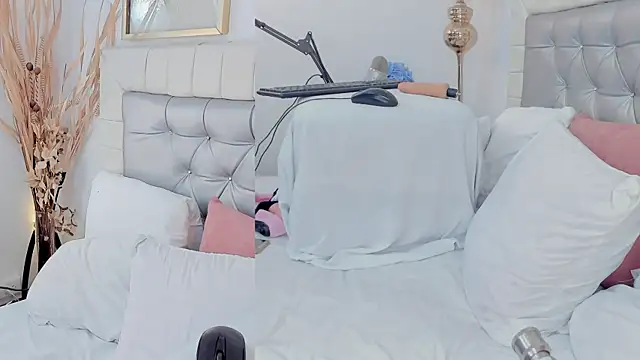 AuraVelvet_'s Live XXX Chat