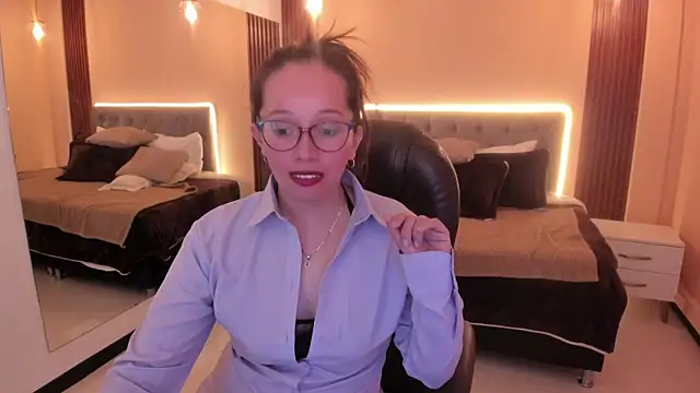 Chatroom XXX en direct de Victoria__blake_