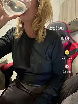 Chat XXX ao vivo de RAIRAsexy