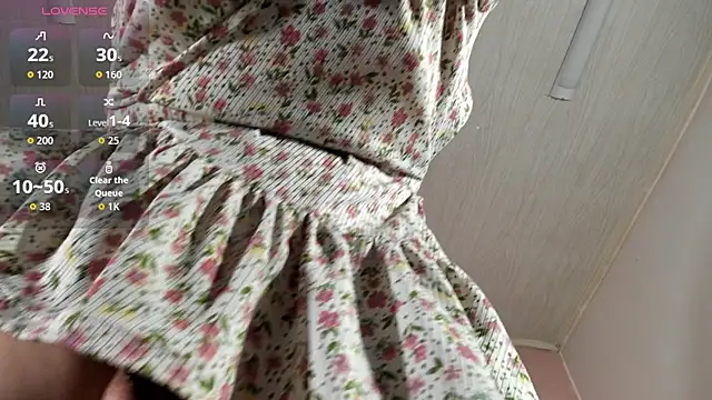 Lux_Royse 现场XXX聊天