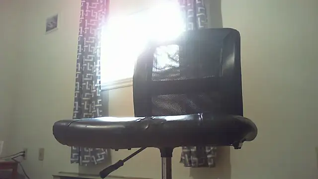bubbleishus33 Show in webcam