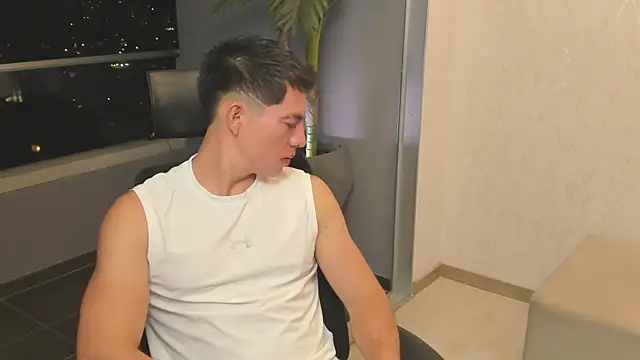 Онлайн чат XXX IanMancini
