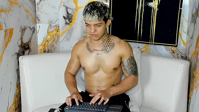 Онлайн чат XXX Noah__Browm