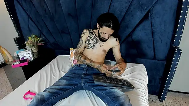 Chat +18 de Alexx_val ao vivo