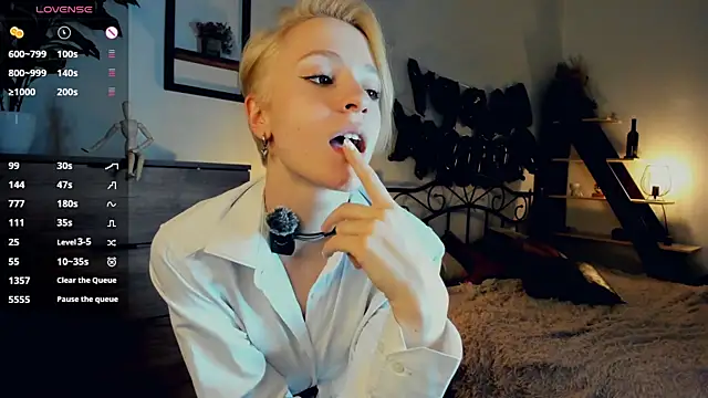 JanettePerro Chat XXX live