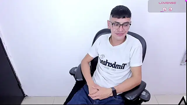 Živý XXX chat Alexx_bigcockk