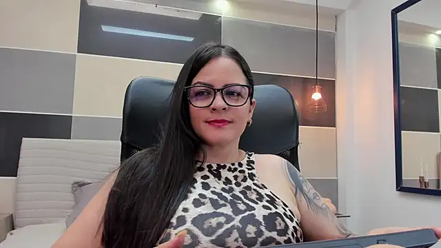 Zara_Jackson 现场XXX聊天