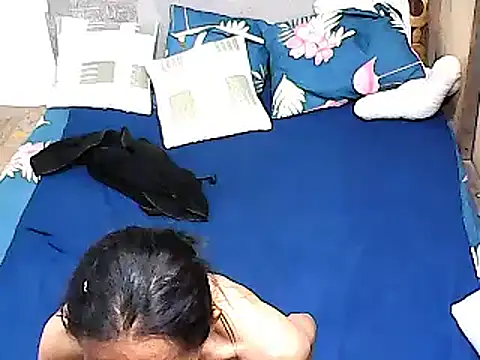 xxhottinybabe Adlı Modelin Canlı XXX Sohbeti
