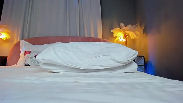 AmedeeaBanks 라이브 XXX 채팅