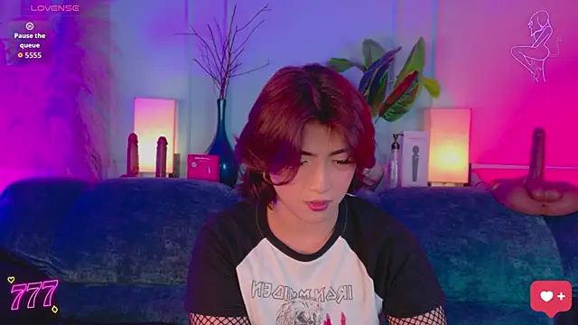 Creamy_Angelo Show Webcam