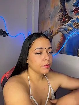 Nisha_jazz's Live XXX Chat