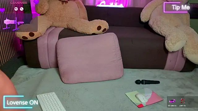 MirunaHaze Chat XXX live