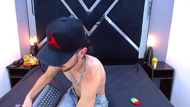 Chatroom XXX en direct de Lucas_Knight