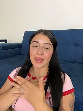 KallyMyller1 Adlı Modelin Canlı XXX Sohbeti