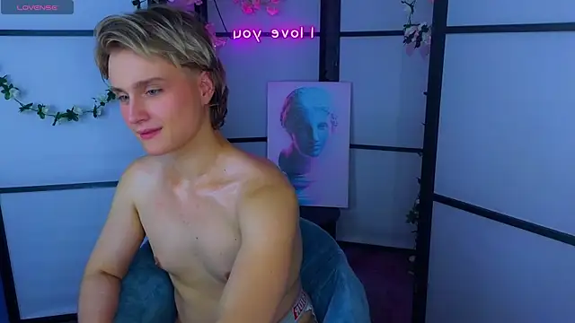 cumboydoll 现场XXX聊天