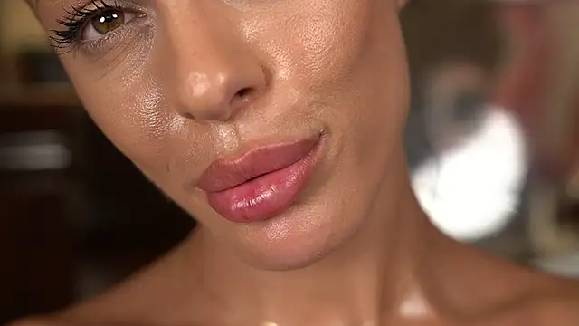 Katyerave Chat XXX live
