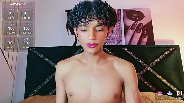 Aaron_Wiinter Live XXX-Chat