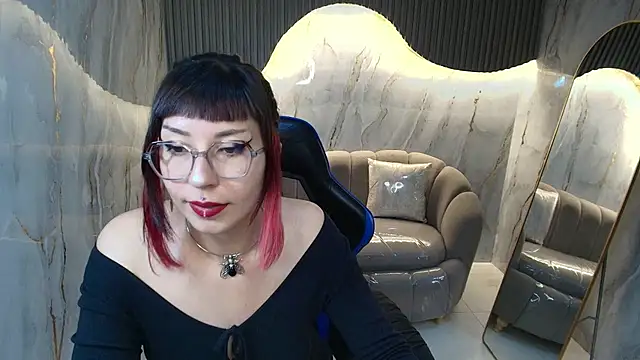 Ravenn_r's Live XXX Chat