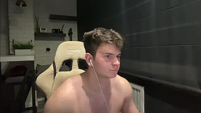 XXX chat uživo modela dinovl