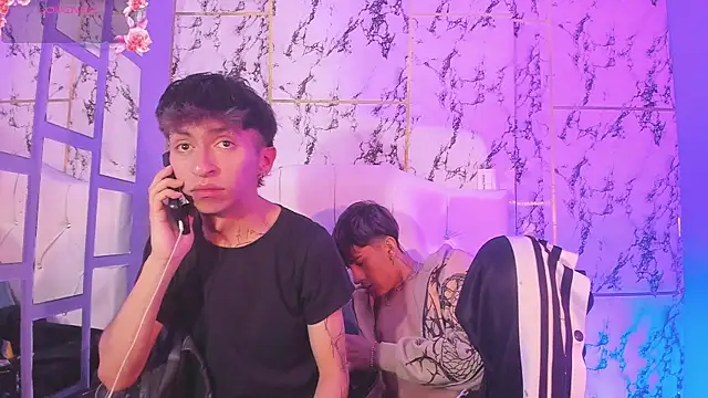 Dominik_lux élő XXX-chatje