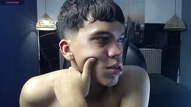 XXX chat uživo modela jac_cox