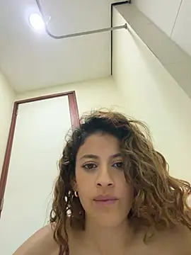 alana15n Live XXX chat