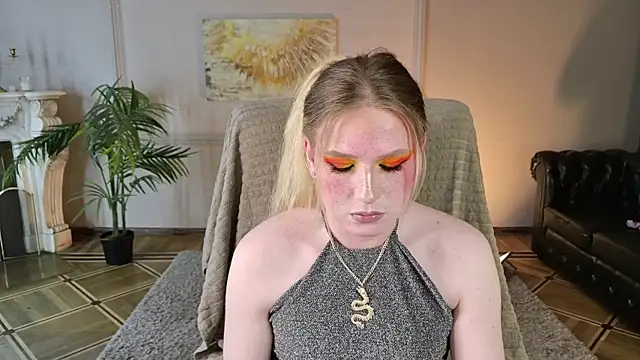 Jes_Solar élő XXX-chatje