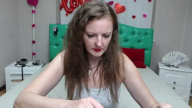 MeganPirs Chat XXX live