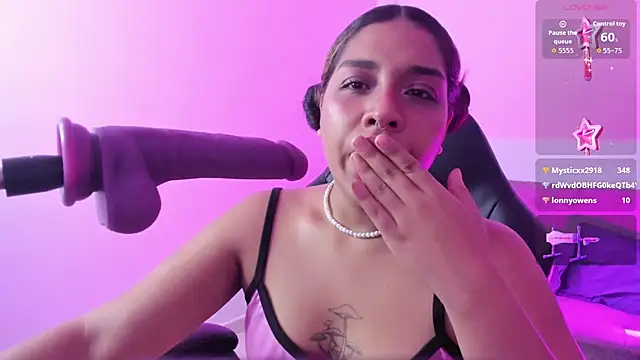 צ'אט XXX בשידור חי של Giselle_MessyDoll