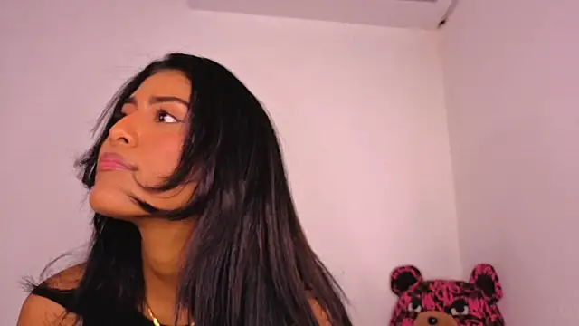 XXX chat uživo modela Zyrelia_Vael