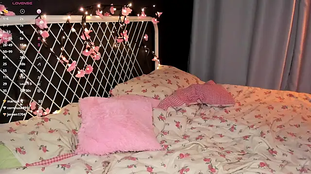 Онлайн чат XXX lizaa_breeze