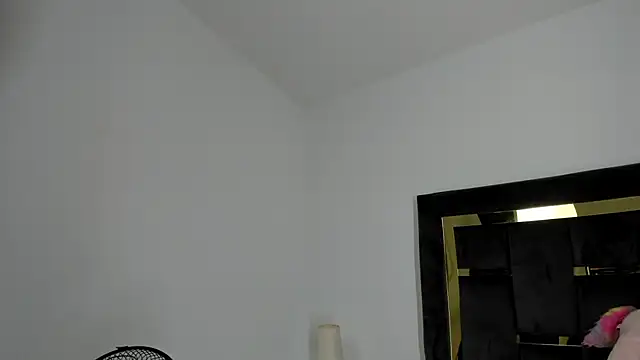Exotic__April – Naživo XXX chat